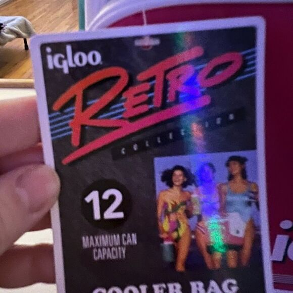 Igloo Retro Backpack Cooler - Picture 10 of 10